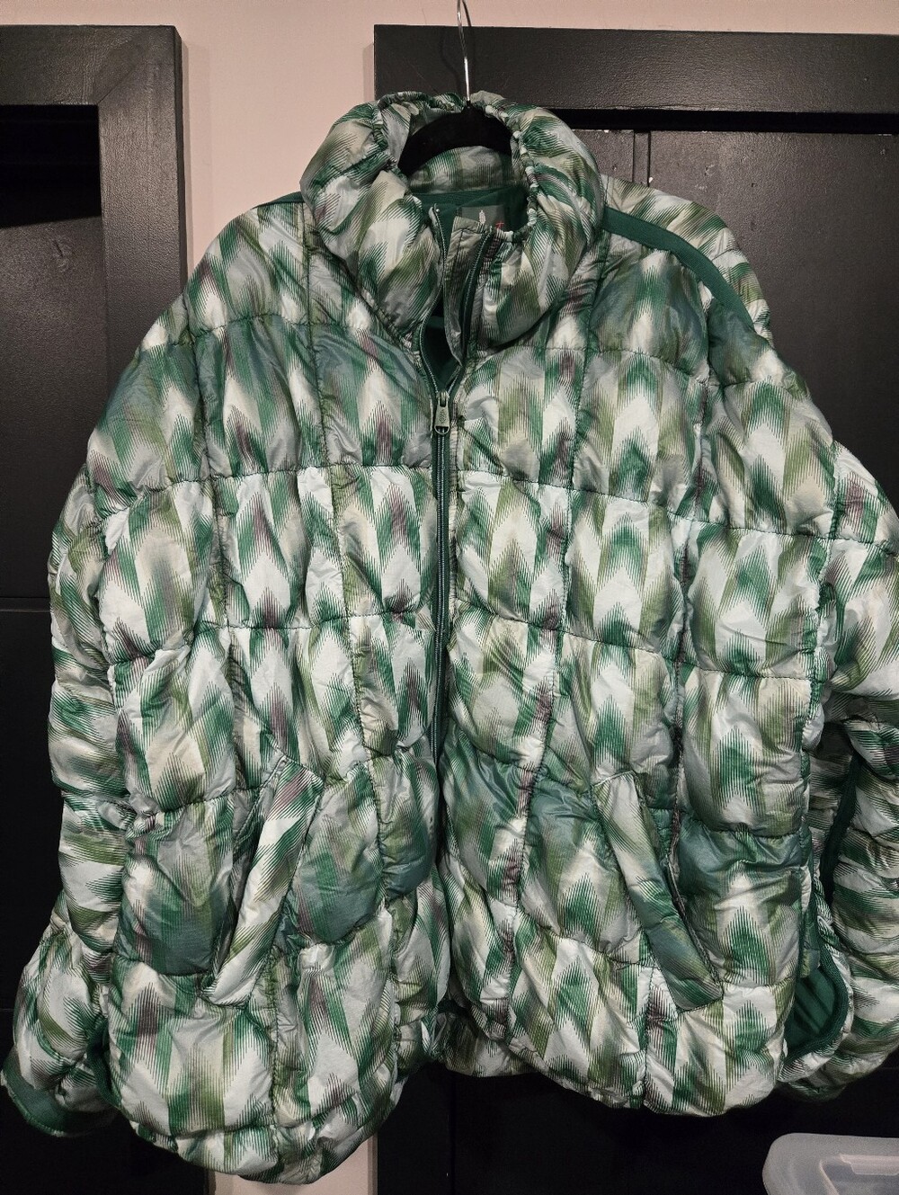 Green Patterned Puffer Jacket Free People Movement Large Nwot